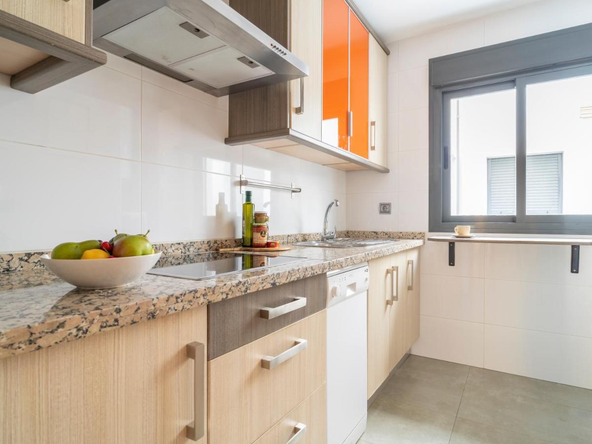 Sanders Uptown - Cute One-Bedroom Apartment Near City Center マラガ エクステリア 写真