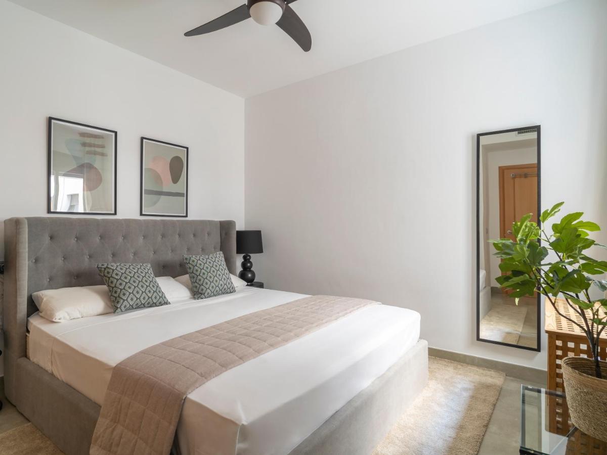 Sanders Uptown - Cute One-Bedroom Apartment Near City Center マラガ エクステリア 写真