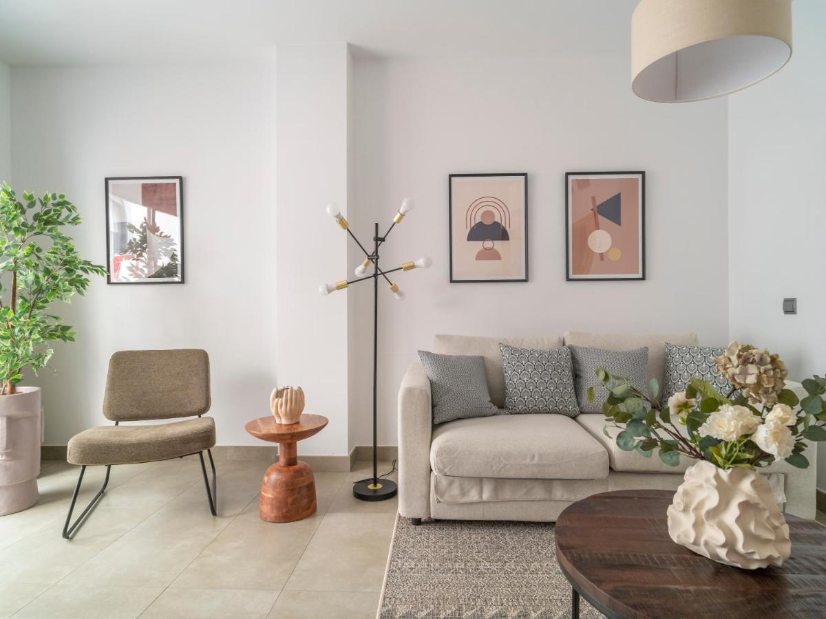 Sanders Uptown - Cute One-Bedroom Apartment Near City Center マラガ エクステリア 写真