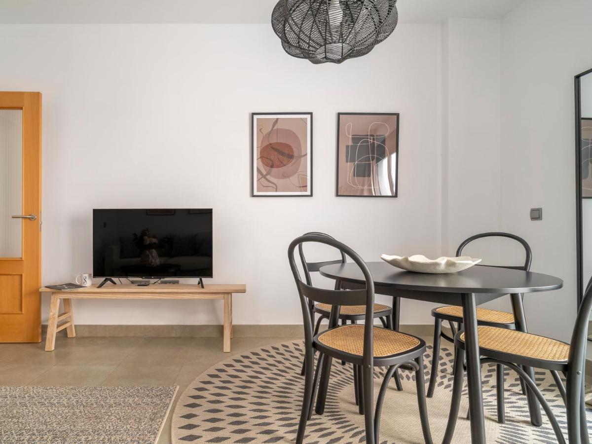 Sanders Uptown - Cute One-Bedroom Apartment Near City Center マラガ エクステリア 写真