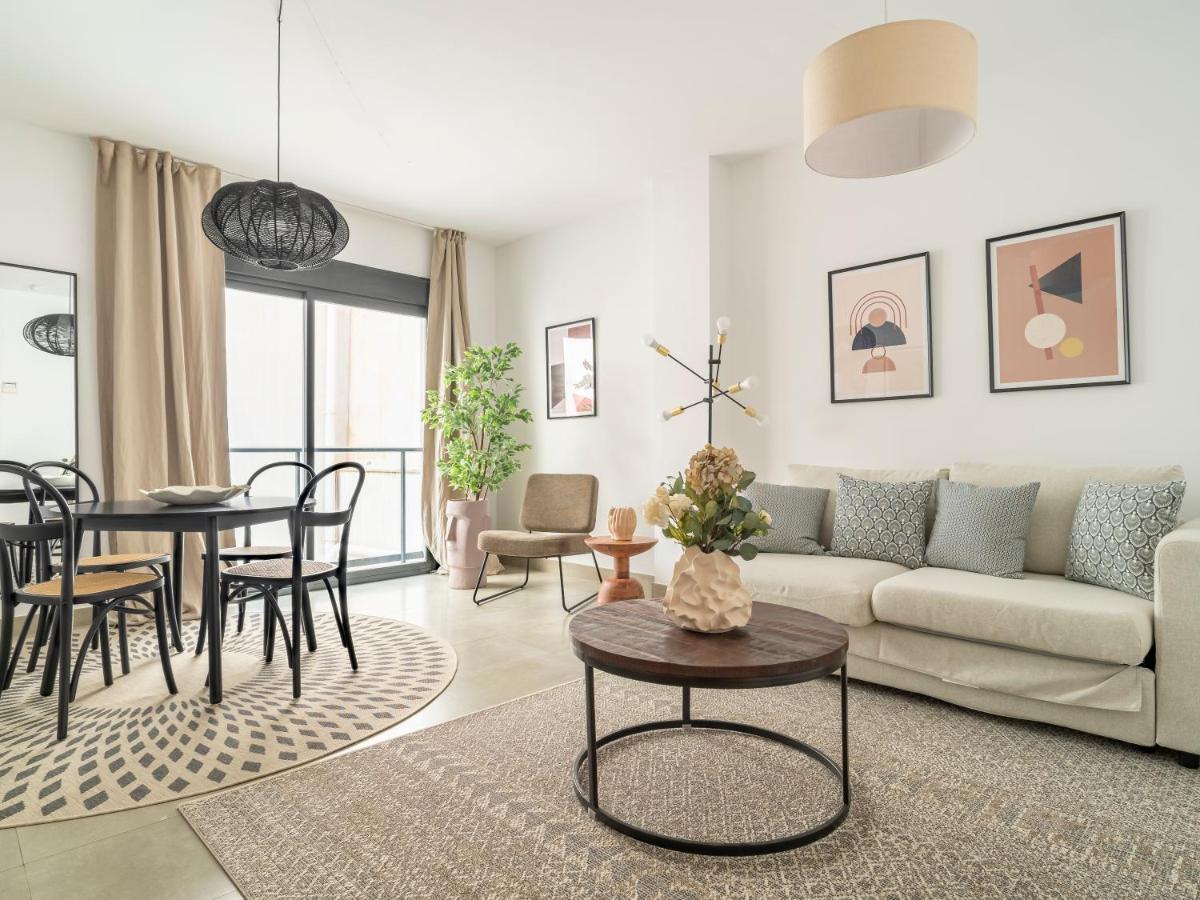 Sanders Uptown - Cute One-Bedroom Apartment Near City Center マラガ エクステリア 写真