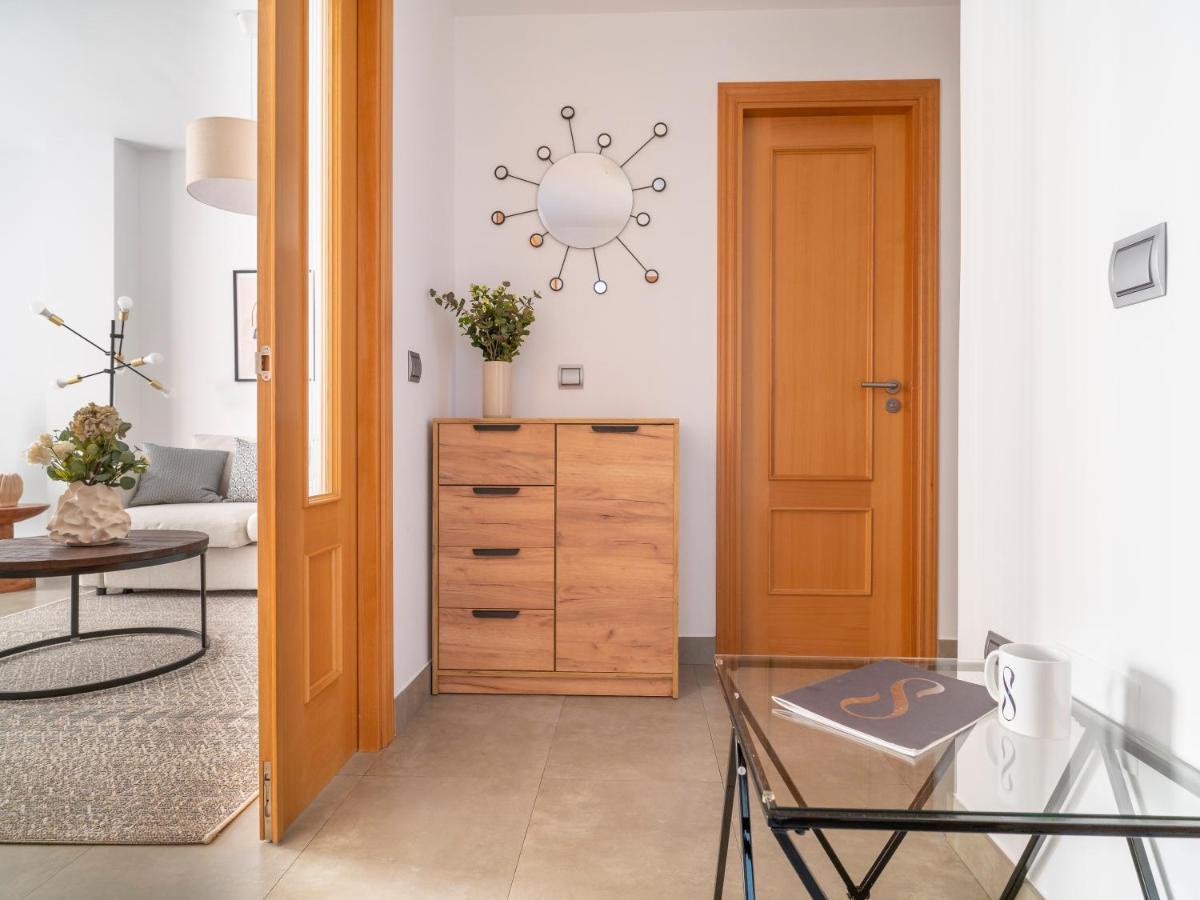 Sanders Uptown - Cute One-Bedroom Apartment Near City Center マラガ エクステリア 写真