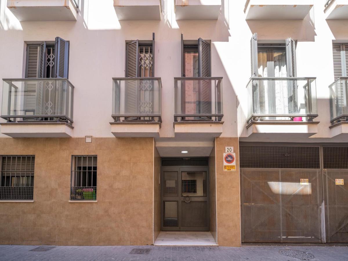 Sanders Uptown - Cute One-Bedroom Apartment Near City Center マラガ エクステリア 写真